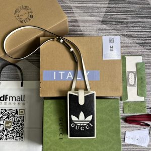 xubag.ru-adidas-x-gucci-phone-case-702203-28