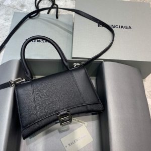 xubag.ru-balenciaga-593546-hourglass-small-top-handle-bag-10