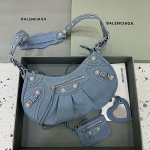 xubag.ru-balenciaga-67130723-le-cagole-small-shoulder-bag-in-denim-blue-001