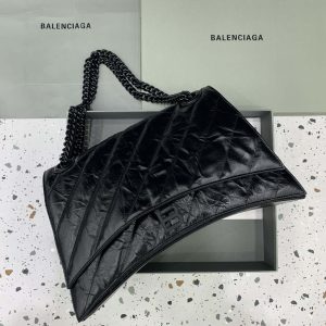 xubag.ru-balenciaga-716332210-crush-large-chain-bag-in-black-crushed-calfskin-aged-black-hardware-001