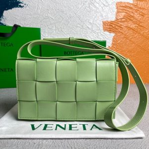 xubag.ru-bottega-veneta-bv-578004-cassette-cross-body-bag-58890-64