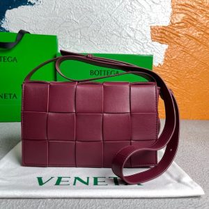 xubag.ru-bottega-veneta-bv-578004-cassette-shoulder-bag-58890-wine-red-0