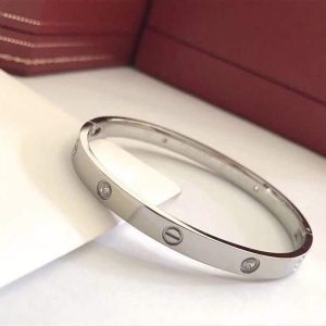 Cartier Bangle Designer Love Bracelet SM 20202 - luxibagsmall