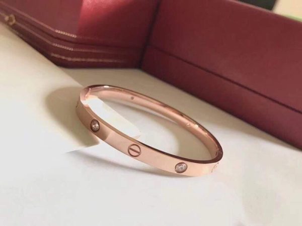 Cartier Bangle Designer Love Bracelet SM 20203 - luxibagsmall