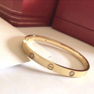 Cartier Bangle Designer Love Bracelet SM 20201 - luxibagsmall