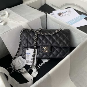 xubag.ru-chanel-a01113-flap-handbag-classic-bag-grained-shiny-calfskin-black-silver-001