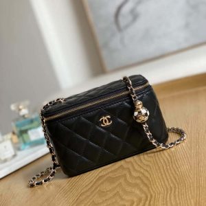 xubag.ru-chanel-a81242-vanity-with-chain-lambskin-gold-football-black-001