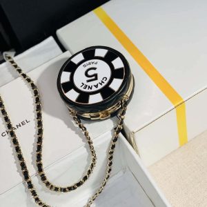 xubag.ru-chanel-ap3704-clutch-with-chain-lambskin-enamel-gold-tone-metal-black-white-001