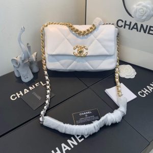 xubag.ru-chanel-as1160-chanel-19-handbag-flap-lambskin-b04852-94305-gold-99