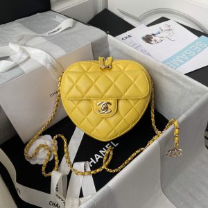 xubag.ru-chanel-as2927-flap-bag-lambskin-yellow-01