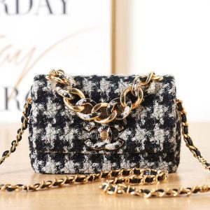 xubag.ru-chanel-as3611-small-flap-bag-wool-tweed-gold-tone-metal-gray-white-001