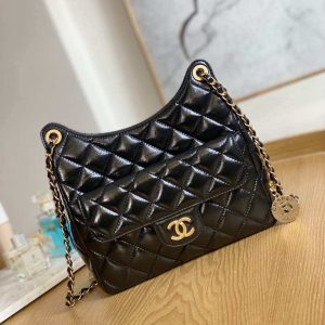 xubag.ru-chanel-as3690-hobo-handbag-shiny-crumpled-calfskin-gold-tone-metal-black-001