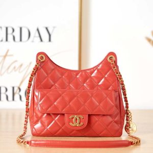 xubag.ru-chanel-as3690-hobo-handbag-shiny-crumpled-calfskin-gold-tone-metal-red-001