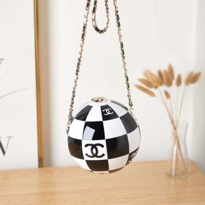 xubag.ru-chanel-as3774-evening-sphere-minaudiere-resin-enamel-gold-tone-metal-001