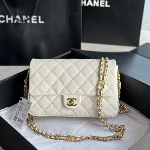 xubag.ru-chanel-as3777-flap-bag-grained-calfskin-gold-tone-metal-white-001