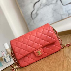 xubag.ru-chanel-as3777-flap-bag-lambskin-gold-tone-metal-red-001