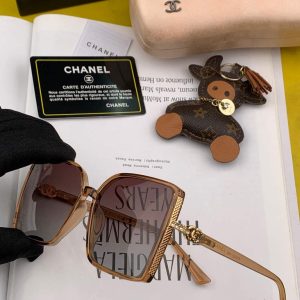 xubag.ru-chanel-cat-eye-sunglasses-chanel-shield-sport-fashion-show-993490-022-7b336a00-2de7-4547-a9f2-ce7f65672b11