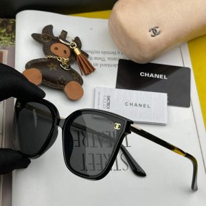 xubag.ru-chanel-cat-eye-sunglasses-chanel-shield-sport-fashion-show-993490-028-722549bf-7a45-4ec1-bff9-38fb090a8ed5