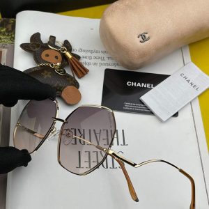 xubag.ru-chanel-cat-eye-sunglasses-chanel-shield-sport-fashion-show-993490-033-3a98ddbb-c68c-4795-a6d5-59ea60e1c440