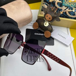 xubag.ru-chanel-cat-eye-sunglasses-chanel-shield-sport-fashion-show-993490-081-eee22035-4605-4017-ba37-682f63ebae09