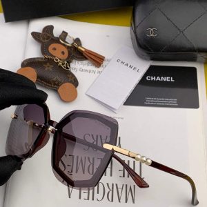 xubag.ru-chanel-cat-eye-sunglasses-chanel-shield-sport-fashion-show-993490-106-c3a6c05f-7d10-4681-9649-ecd74b55f2c2