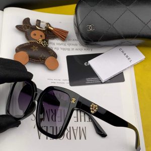 xubag.ru-chanel-cat-eye-sunglasses-chanel-shield-sport-fashion-show-993490-139-b407a89a-d80b-4aab-9876-2ac21967c9ab