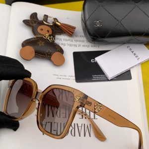 xubag.ru-chanel-cat-eye-sunglasses-chanel-shield-sport-fashion-show-993490-140-30593805-fb2f-4aed-a0f9-a5b29389642f