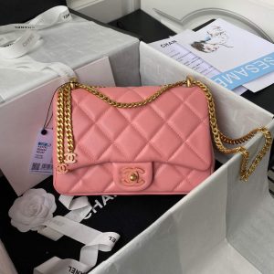 xubag.ru-chanel-flap-bag-lampskin-diamond-as1793-pink-1