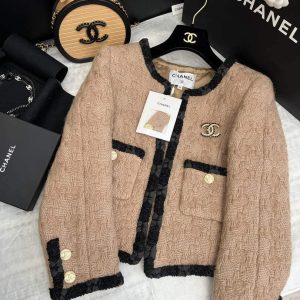 xubag.ru-chanel-p73609-womens-fashion-clothing-jacket-c58712-001