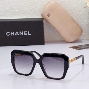 xubag.ru-chanel-square-sunglasses-luxury-chanel-round-sport-fashion-show-993007-7-4d8eb01a-94ca-4c14-8d74-38f332b7981f