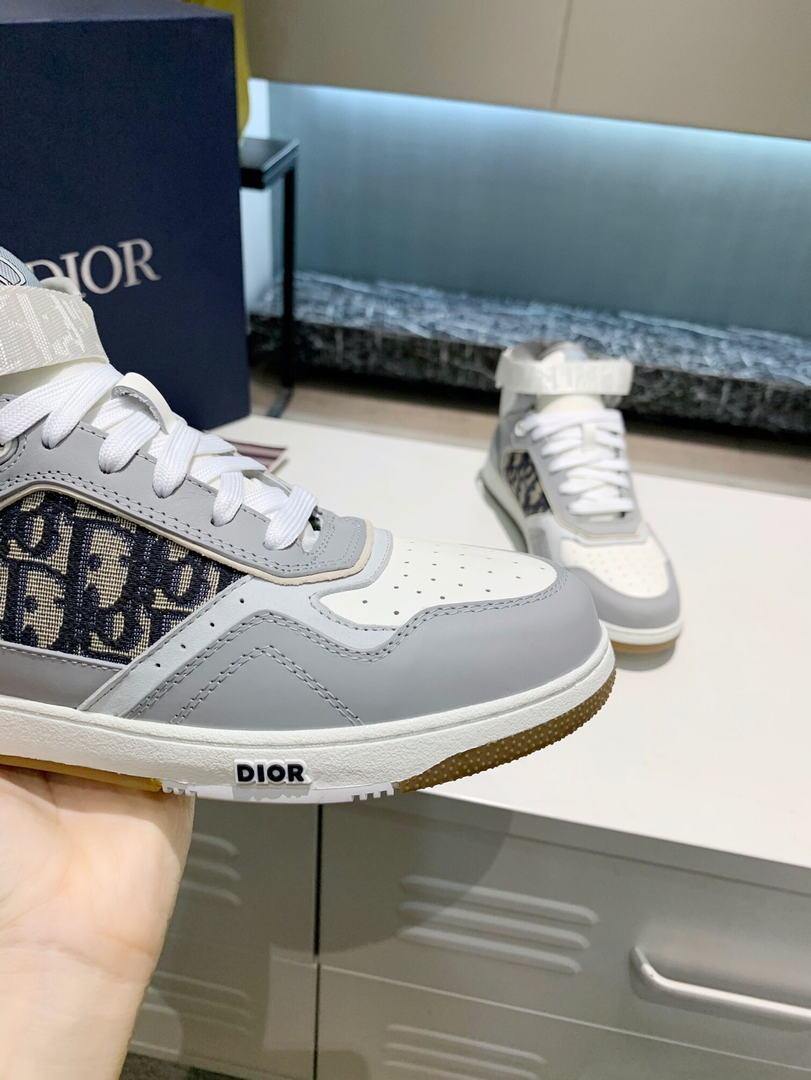 Dior 3SH132 B27 High Top Sneaker Gray and white Calfskin With Oblique Jacquard - Voguebags