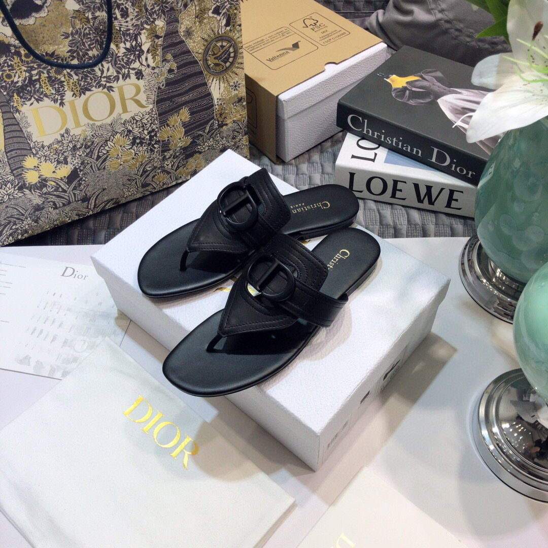 Dior KCQ386 Diro 30 Montaigne Flat Thong Sandals Calfskin Black Hardware Logo - luxibagsmall