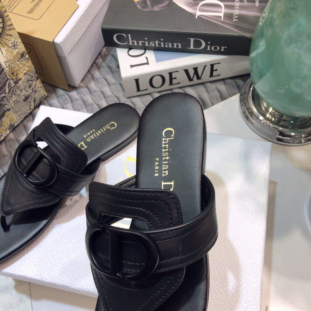 Dior KCQ386 Diro 30 Montaigne Flat Thong Sandals Calfskin Black Hardware Logo - luxibagsmall