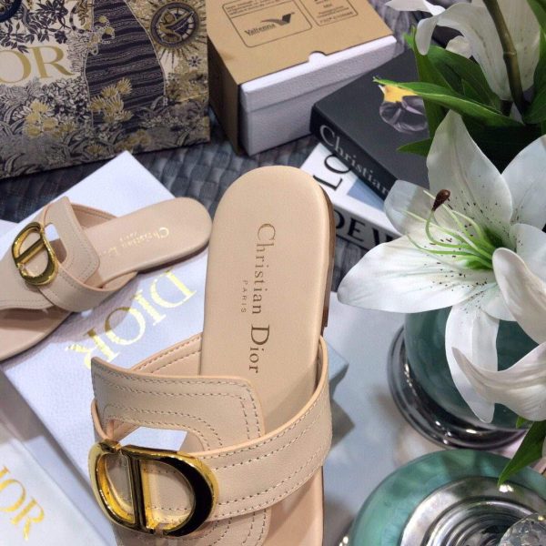 Dior KCQ386 Diro 30 Montaigne Flat Thong Sandals Calfskin Apricot - luxibagsmall