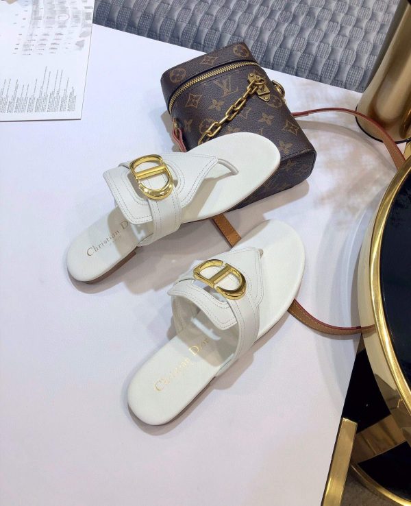 Dior KCQ386 Diro 30 Montaigne Flat Thong Sandals Calfskin White - luxibagsmall