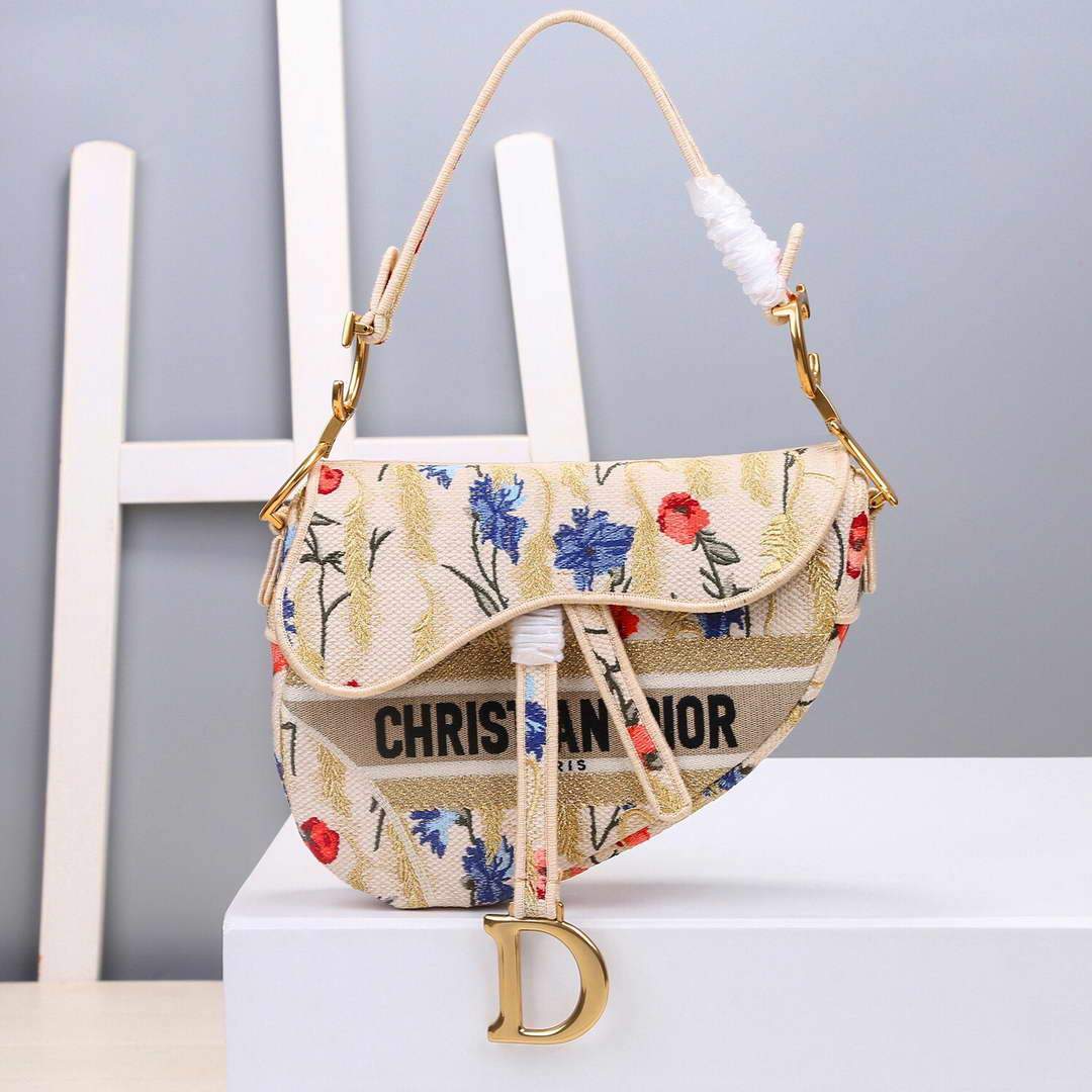 Dior M0446 Dior Multicolor Flowers Embroidery Saddle Bag - luxibagsmall