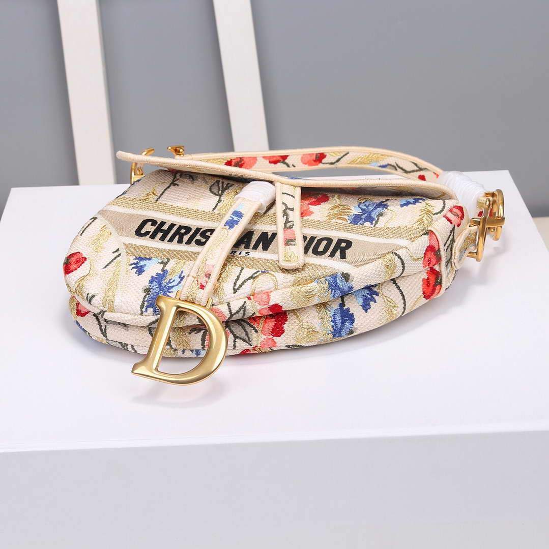 Dior M0446 Dior Multicolor Flowers Embroidery Saddle Bag - luxibagsmall