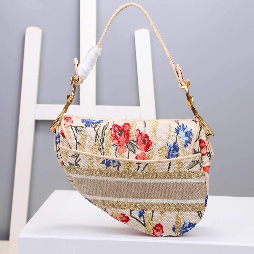 Dior M0446 Dior Multicolor Flowers Embroidery Saddle Bag - luxibagsmall