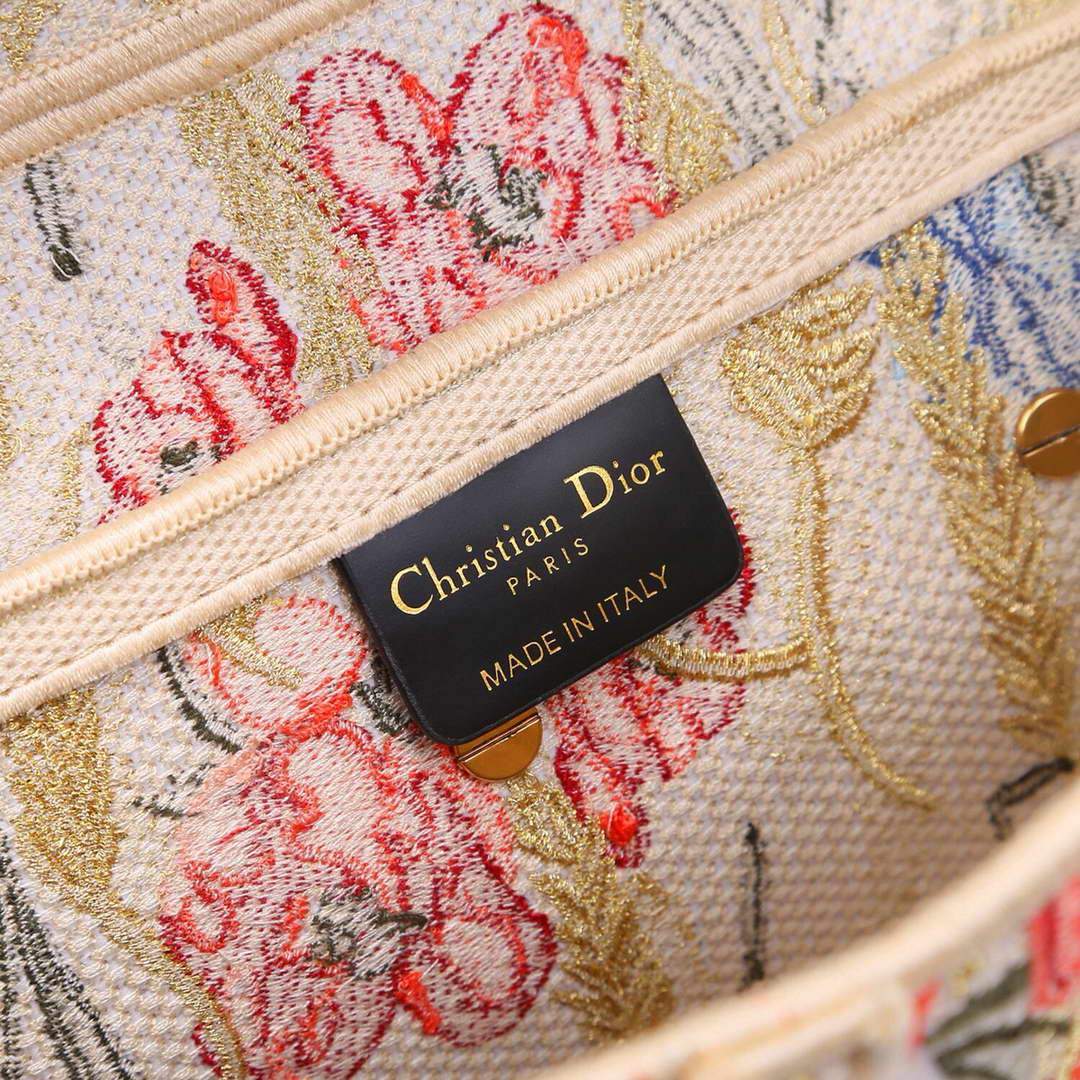 Dior M0446 Dior Multicolor Flowers Embroidery Saddle Bag - luxibagsmall