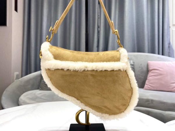 Dior M0446 Dior Saddle Bag Camel Colored Shearling - Voguebags