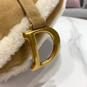 Dior M0446 Dior Saddle Bag Camel Colored Shearling - Voguebags