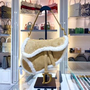 Dior M0446 Dior Saddle Bag Camel Colored Shearling - Voguebags