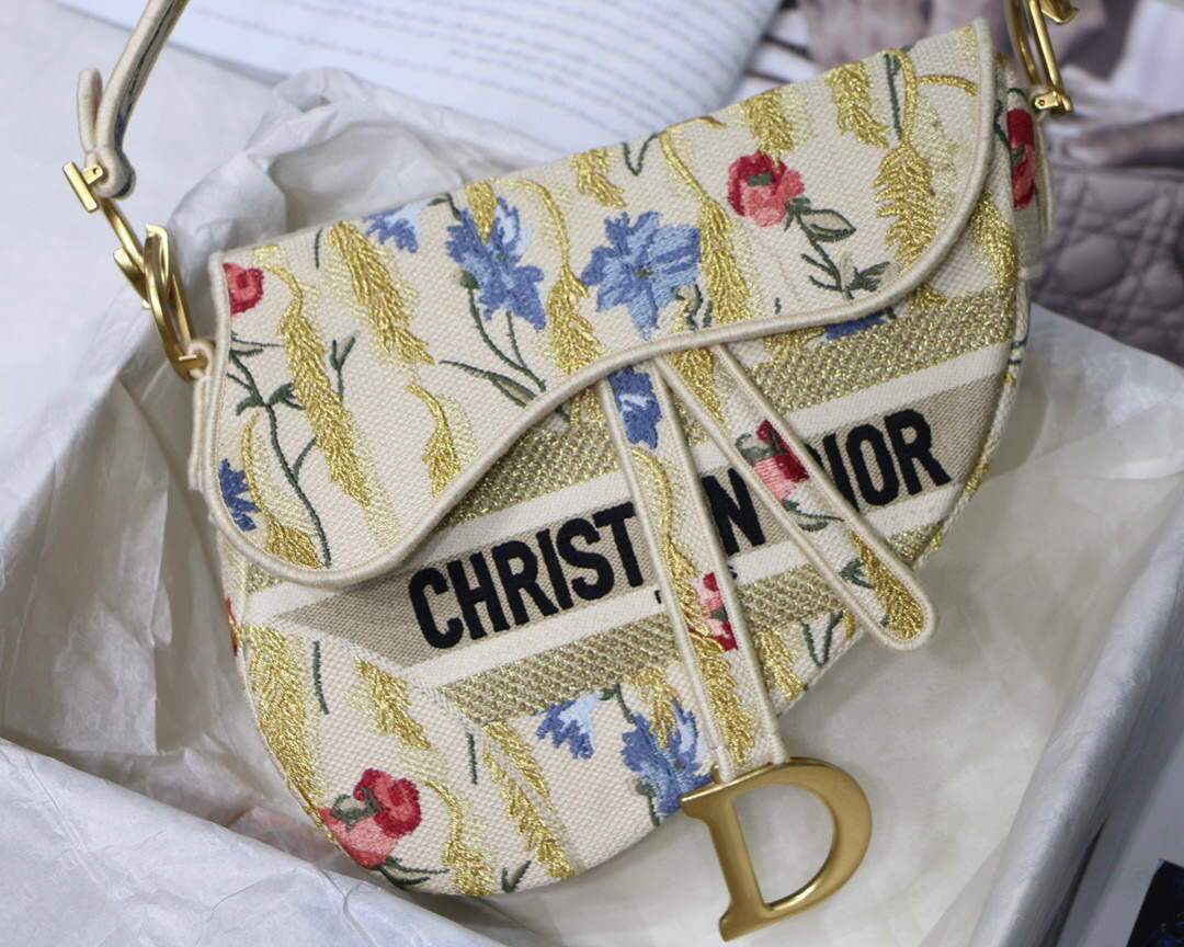 Dior M0446 Dior Saddle Bag Multicolor Flowers Embroidery With Gold - luxibagsmall