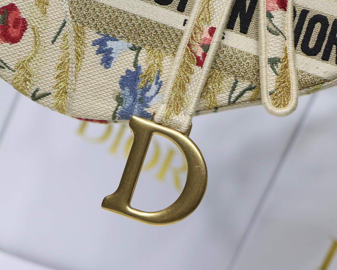 Dior M0446 Dior Saddle Bag Multicolor Flowers Embroidery With Gold - luxibagsmall