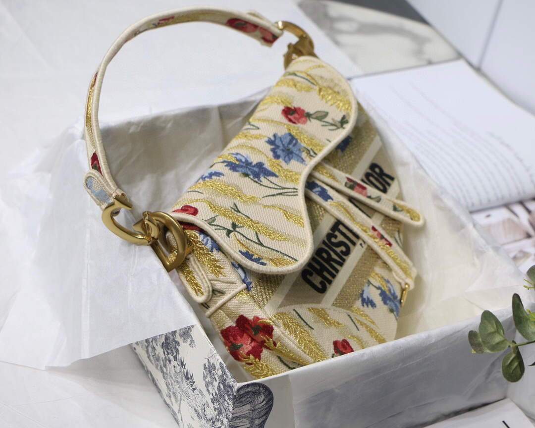 Dior M0446 Dior Saddle Bag Multicolor Flowers Embroidery With Gold - luxibagsmall