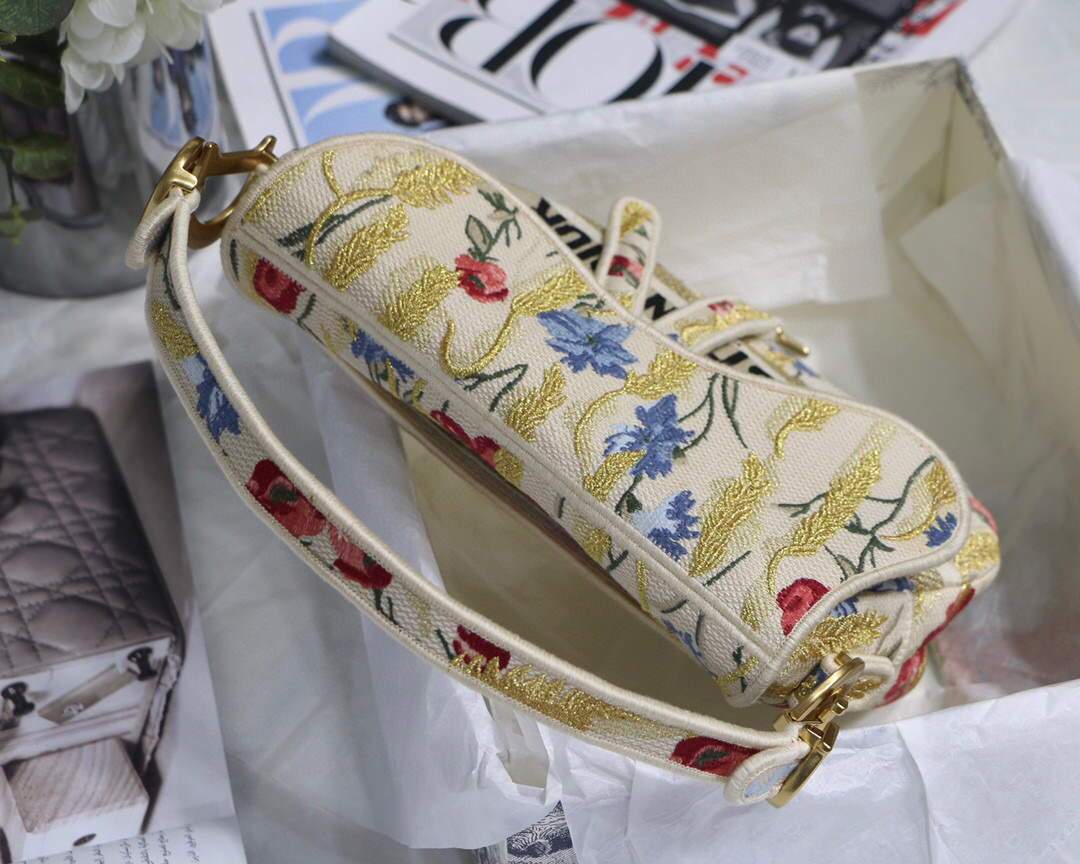 Dior M0446 Dior Saddle Bag Multicolor Flowers Embroidery With Gold - luxibagsmall