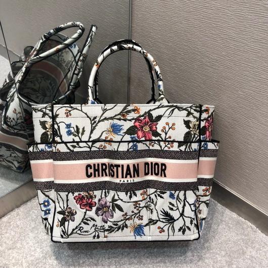 Dior M1279 Catherine Tote Bag Dior Oblique Embroidery Rosa Mutabilis - luxibagsmall