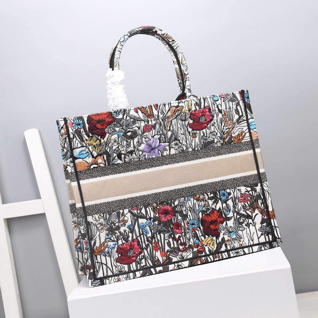 Dior M1286 Dior Book Tote Multicolor Flowers Embroidery - luxibagsmall