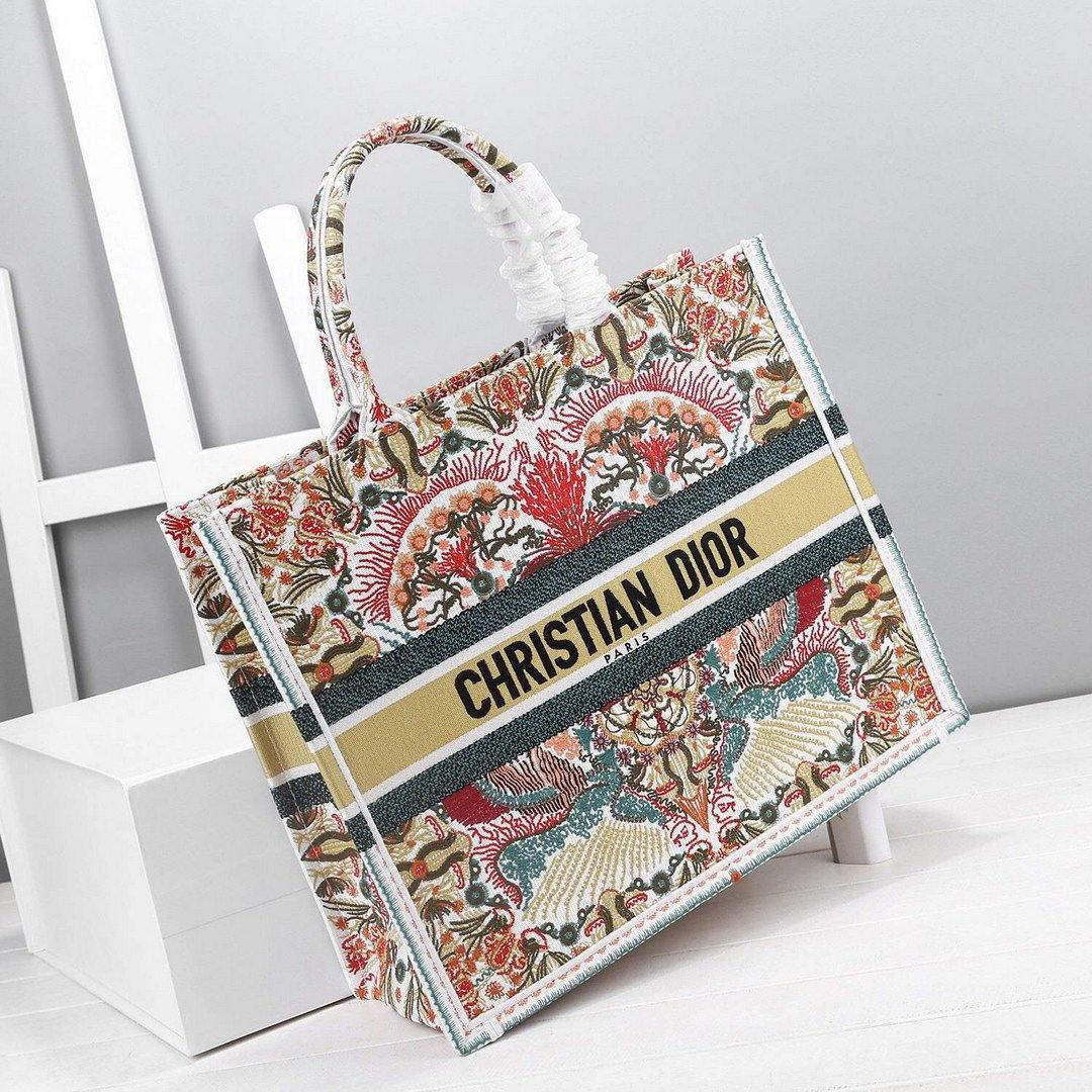 Dior M1286 Book Tote Christian Dior Multicolor Red and Green - Voguebags