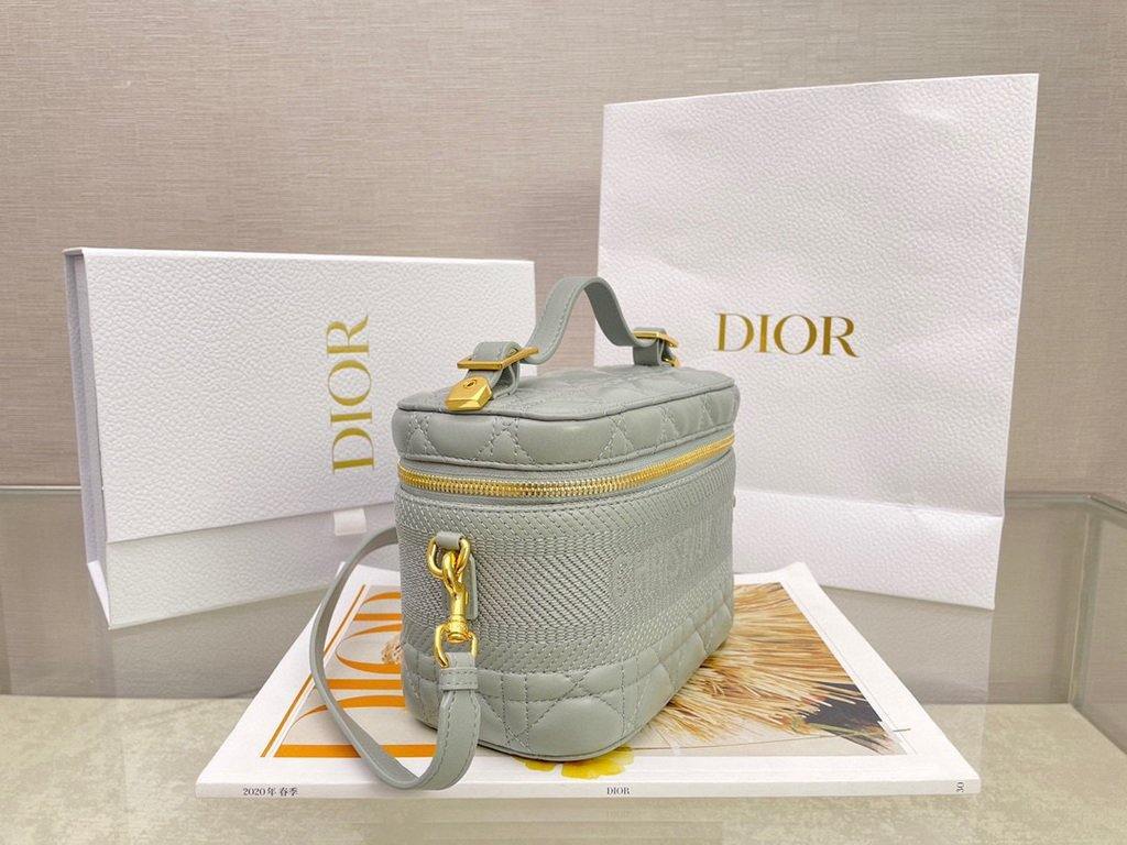 Dior S5488 Small Diortravel Vanity Case Lambskin Gray - Voguebags